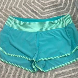 LULULEMON stripe speed shorts 6